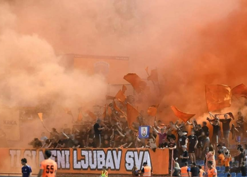 Poslijepodne svi na Poljanu. Proslavimo zajedno veliku pobjedu i ulazak naših nogometaša u elitni rang