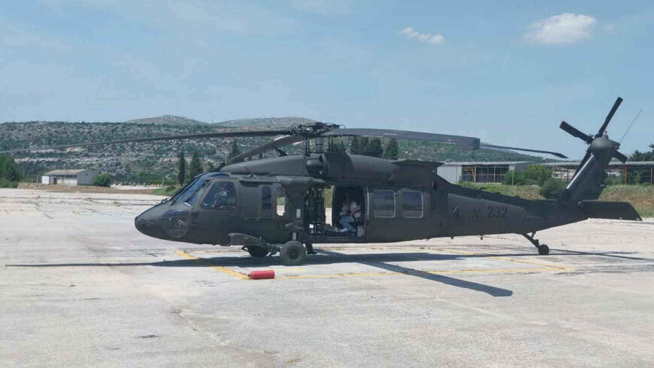 Black Hawk helikopteri danas su letjeli u najvažnijoj misiji, spašavali su teško bolesnu djevojčicu