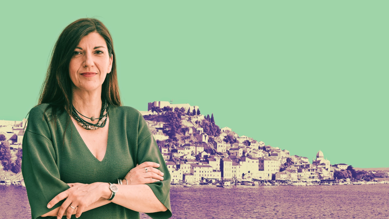 Vlada tvrđavama, ima vojsku od 70 ljudi koji pelješe europske milijune i usput radi zabave za tisuće ljudi