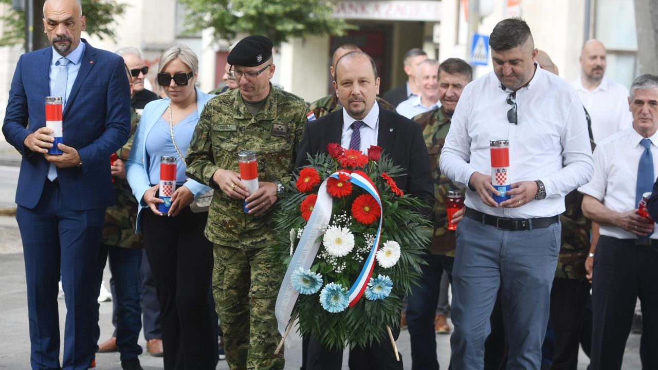 Kninjani slave Dan grada i blagdan sv. Ante