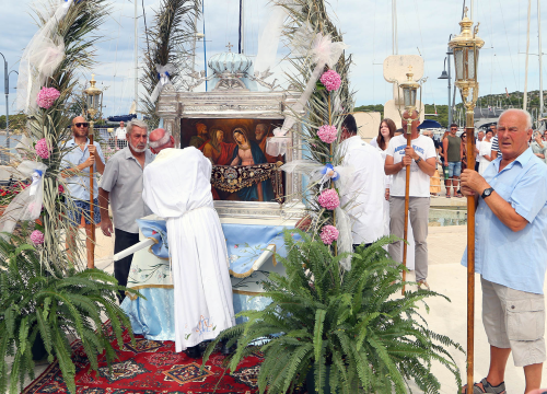 Fotografija 3 - U Rogoznici proslavljena Gospa od kapelice
