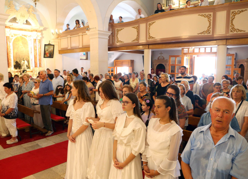 Fotografija 6 - U Rogoznici proslavljena Gospa od kapelice