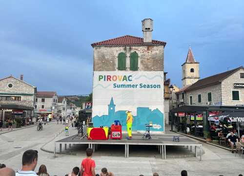 Fotografija 8 - Klaun Spartanko oduševio najmlađe Pirovčane