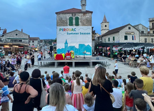 Klaun Spartanko oduševio najmlađe Pirovčane