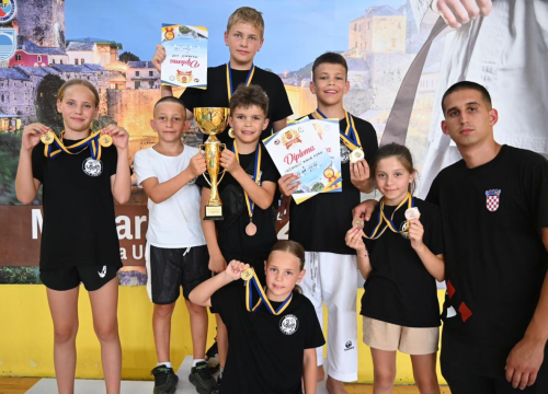 Tišnjanski karataši iz Mostara se vratili s deset medalja