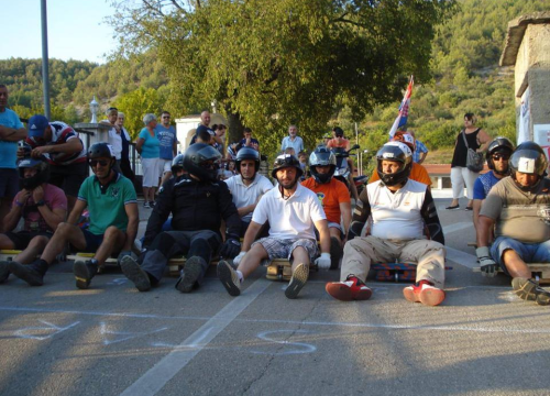 Utrka karića u Rupama događaj je koji se ne propušta