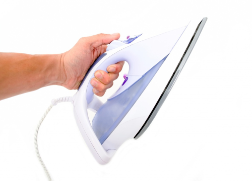 Tko bi rekao: Napravite ovaj sprej i recite zbogom peglanju