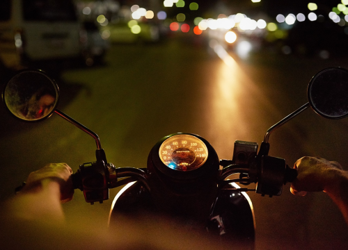 Nijemac pijan i bez kacige platit će 1.450 eura kazne za vožnju mopedom u Bilicama