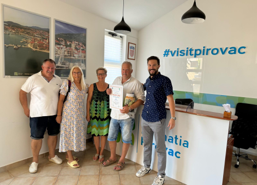 Fotografija 3 - Norveški par u Pirovac kroz 15 godina doveo jedno malo selo svojih sumještanina