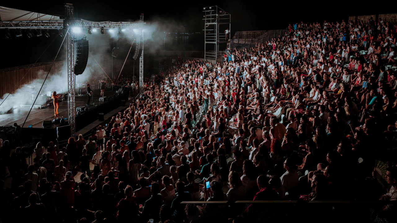 Silente ‘pronašli način’ i raspjevali rasprodanu tvrđavu sv. Mihovila