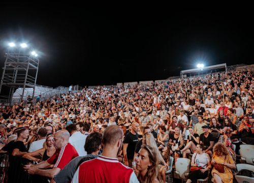 Fotografija 22 - Editorsi održali fantastičan koncert u Šibeniku, nije ih omeo ni vjetar ni kiša