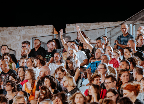 Fotografija 28 - Editorsi održali fantastičan koncert u Šibeniku, nije ih omeo ni vjetar ni kiša