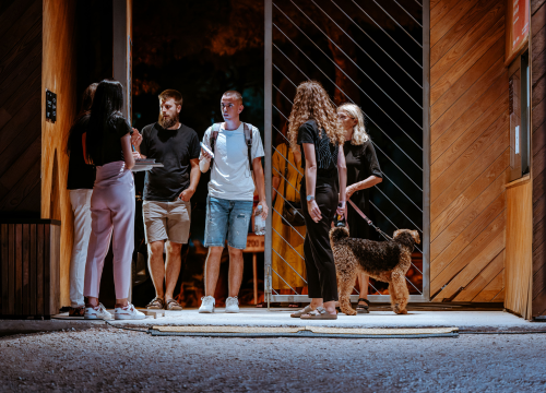 Fotografija 14 - Black Coffee i Ana Uršula Najev na rasprodanom Baroneu: Spoj mladosti i iskustva