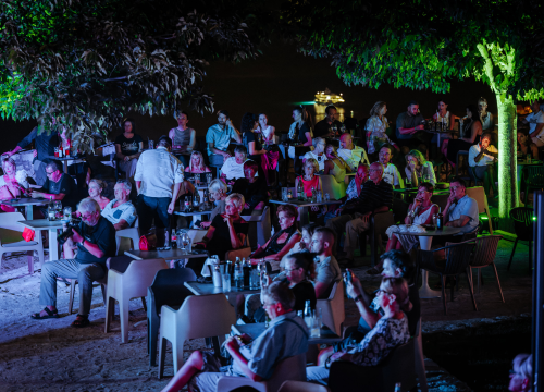 Fotografija 32 - Black Coffee i Ana Uršula Najev na rasprodanom Baroneu: Spoj mladosti i iskustva