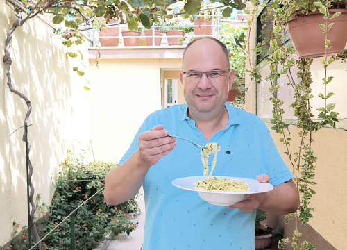 Obiteljska kužina by Ivo Kronja: Talijanski klasik 'Spaghetti aglio e olio' uz dalmatinski dodatak