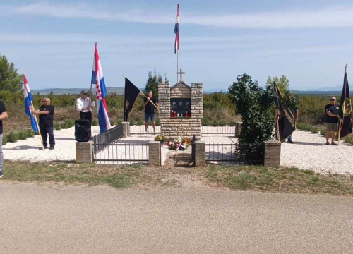 Fotografija 4 - Obilježena 30. godišnjica pogibije hrvatskih branitelja Tomislava Karduma i Šime Džepine