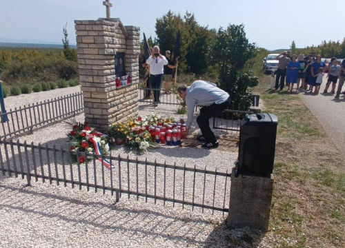 Fotografija 16 - Obilježena 30. godišnjica pogibije hrvatskih branitelja Tomislava Karduma i Šime Džepine