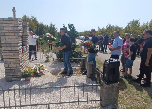 Fotografija 20 - Obilježena 30. godišnjica pogibije hrvatskih branitelja Tomislava Karduma i Šime Džepine