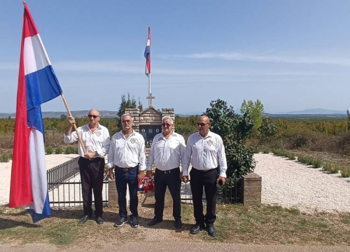 Fotografija 25 - Obilježena 30. godišnjica pogibije hrvatskih branitelja Tomislava Karduma i Šime Džepine