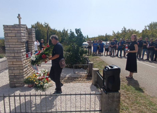 Fotografija 26 - Obilježena 30. godišnjica pogibije hrvatskih branitelja Tomislava Karduma i Šime Džepine