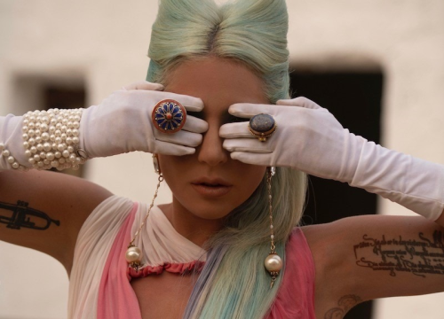 Lady Gaga o glasinama da je muškarac 'Pokušala sam iskoristiti dezinformacije'