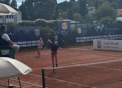 Na teniskom turniru na Šubićevcu ispale sve Hrvatice i prve četiri nositeljice, danas polufinale