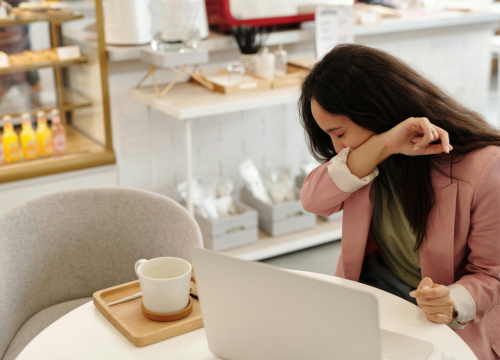 Zašto ne možete prestati kašljati i što poduzeti u vezi toga
