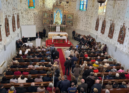 Fotografija 16 - Vjernici Šibenske biskupije hodočastili u Sisak i Varaždin