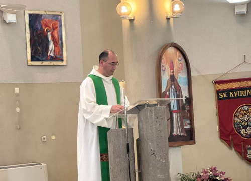 Fotografija 3 - Vjernici Šibenske biskupije hodočastili u Sisak i Varaždin