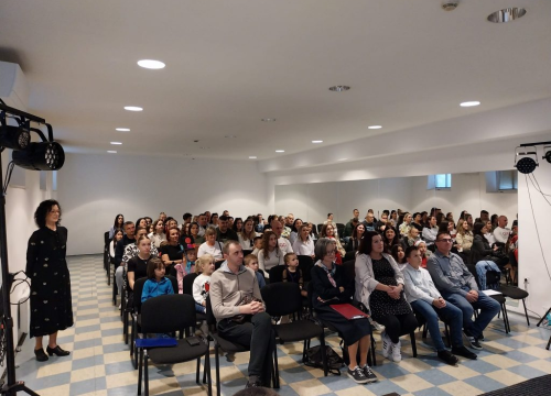 U Kninu predstavljena knjiga za djecu 'Roda i voda'