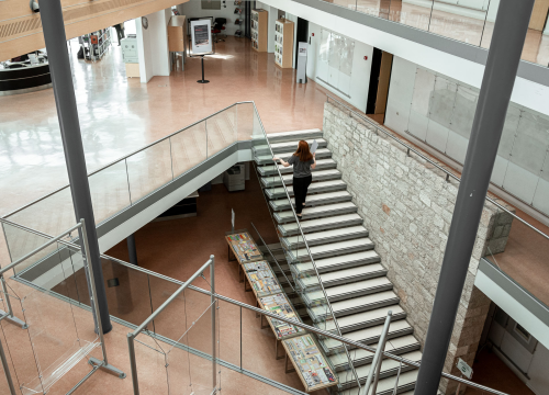 Susret sa šibenskom autoricom Anom Aužinom u sklopu sutrašnjeg sajma knjiga prebačen u Knjižnicu