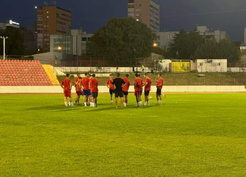 Potukli se trener i igrač splitskog kluba: Krenulo šakama, završilo kopačkama u glavu