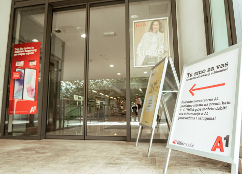 Fotografija 9 - Ne propustite performans atraktivne Poline Mytko u Mozartu!