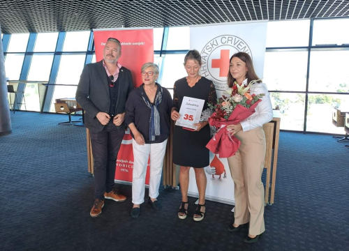 Fotografija 13 - Vodičani Robert Pašara i Slavko Minčić po sto puta darovali krv