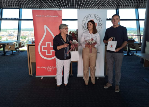 Fotografija 8 - Vodičani Robert Pašara i Slavko Minčić po sto puta darovali krv