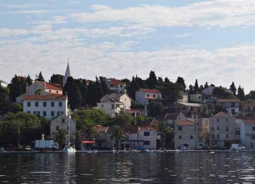 U Rogoznici do idućeg ljeta posebna regulacija prometa