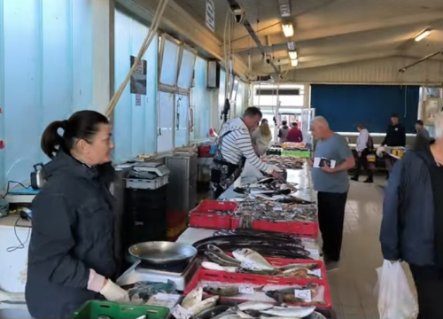 Subota na šibenskoj pijaci: Solidno, veselo i kvalitetno