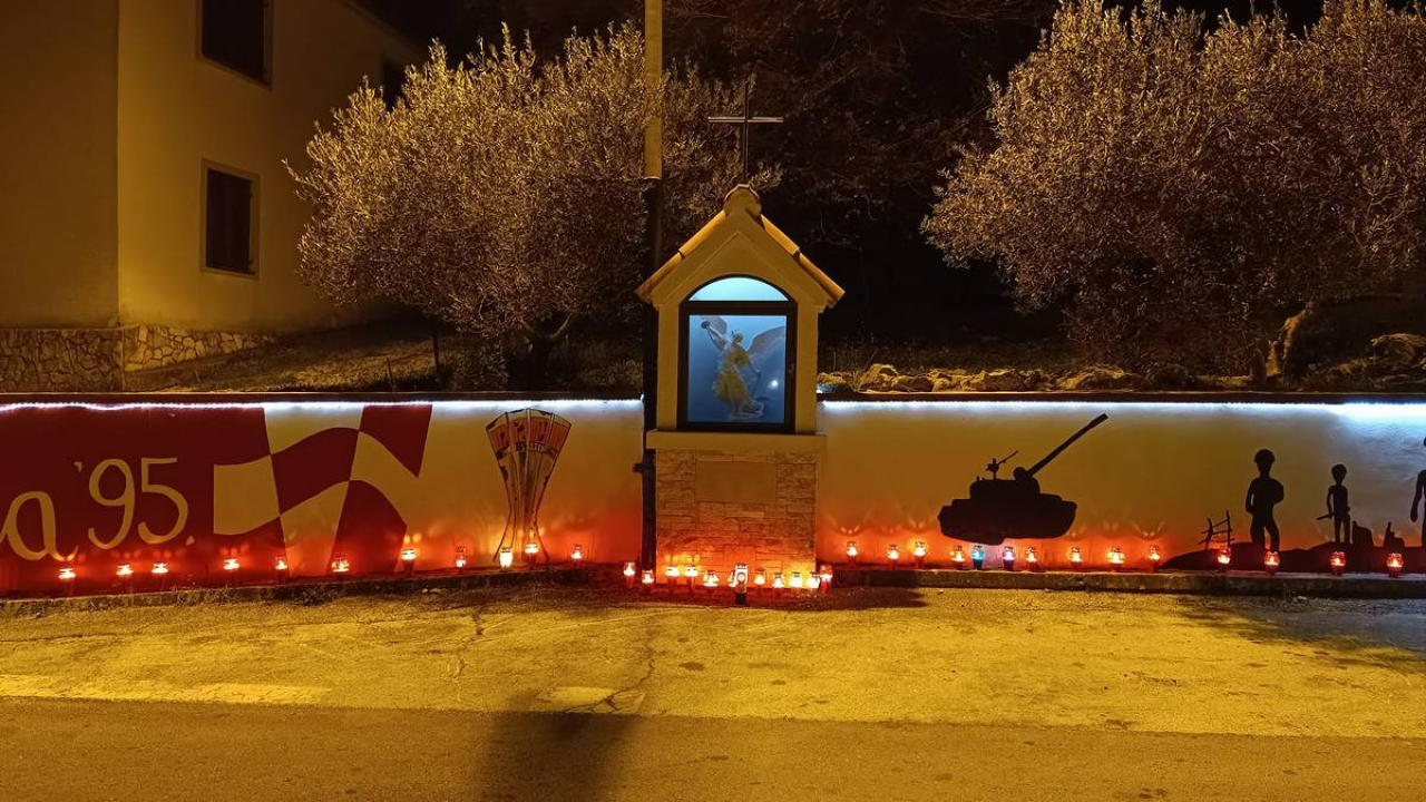 Vukšić zapalio svijeće u znak sjećanja za Vukovar i Škabrnju