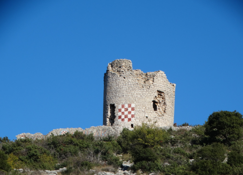 Fotografija 11 - Počela obnova Ćulina kule u Budaku