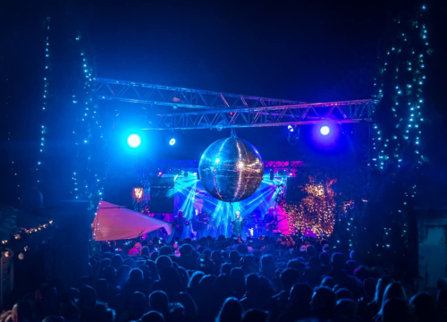 Fotografija 23 - Gibonni u Parku spektakularno otvorio glazbeni program Adventure. Pogledajte kako je bilo