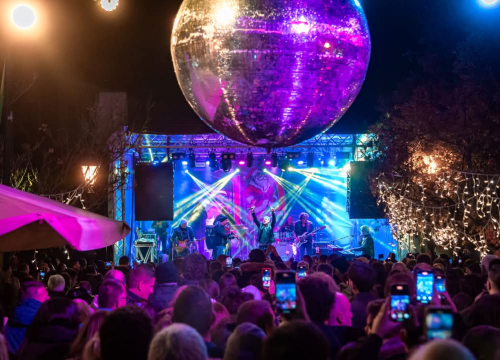 Gibonni u Parku spektakularno otvorio glazbeni program Adventure. Pogledajte kako je bilo