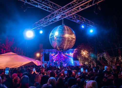 Fotografija 22 - Gibonni u Parku spektakularno otvorio glazbeni program Adventure. Pogledajte kako je bilo