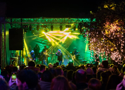 Fotografija 21 - Gibonni u Parku spektakularno otvorio glazbeni program Adventure. Pogledajte kako je bilo