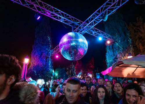 Fotografija 19 - Gibonni u Parku spektakularno otvorio glazbeni program Adventure. Pogledajte kako je bilo