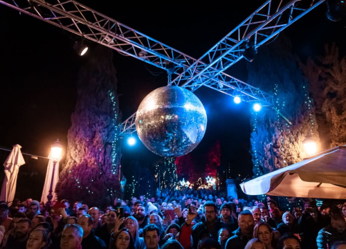 Fotografija 17 - Gibonni u Parku spektakularno otvorio glazbeni program Adventure. Pogledajte kako je bilo