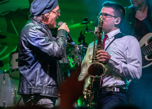 Fotografija 13 - Gibonni u Parku spektakularno otvorio glazbeni program Adventure. Pogledajte kako je bilo