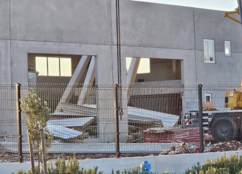 Fotografija 5 - Na gradilištu na Podima bio veći broj radnika,  73-godišnjak poginuo u rušenju konstrukcije