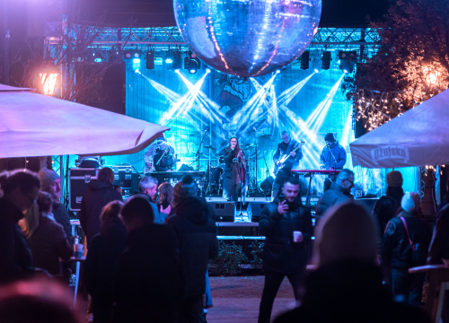 Fotografija 13 - Kninski The Alibor zagrijao sinoć šibensku publiku u Parku