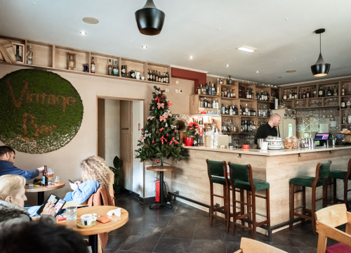 Fotografija 24 - Zima u Vintage Baru: Uživajte u toplim koktelima i kreativnom programu