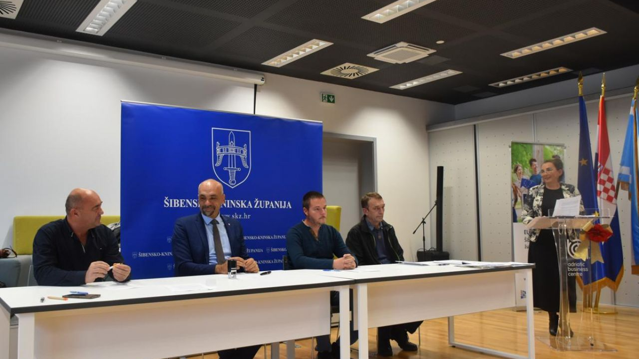 Potpisana 72 ugovora: Šibensko-kninska županija dodijelila potpore poljoprivrednicima i OPG-ovima